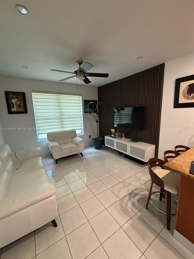Photo - 15986 SW 71st Terrace