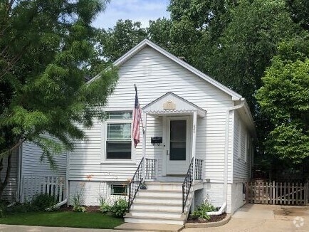 Building Photo - 620 Prairie Ave Rental