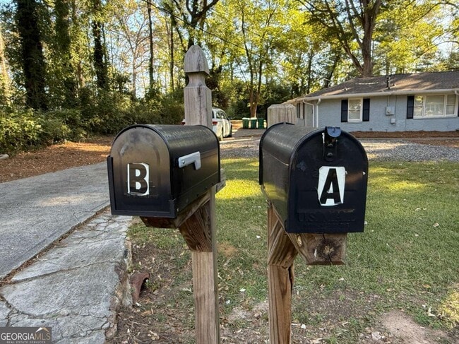 Photo - 1576 Carolyn Dr SW