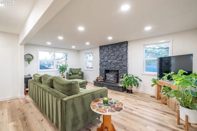 Photo - 3bedroom 2bath House