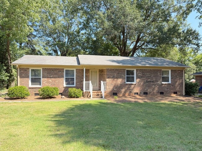 Photo - 121 Westview Dr