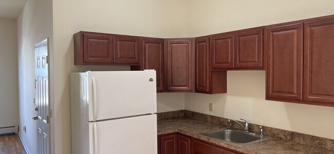 Photo - 129 Court St