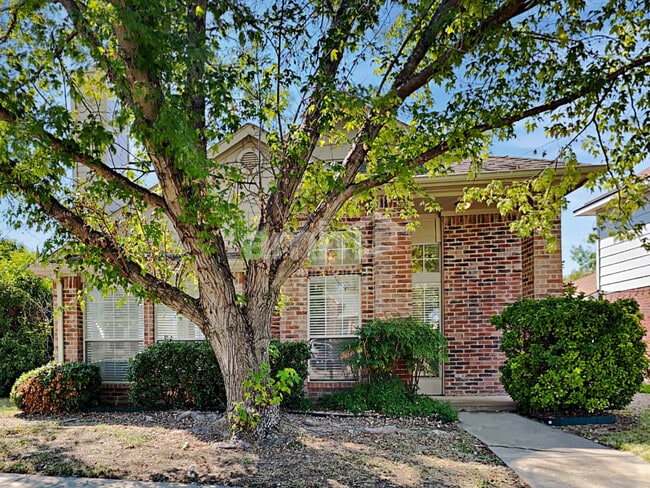 Building Photo - 830 Greenridge Dr