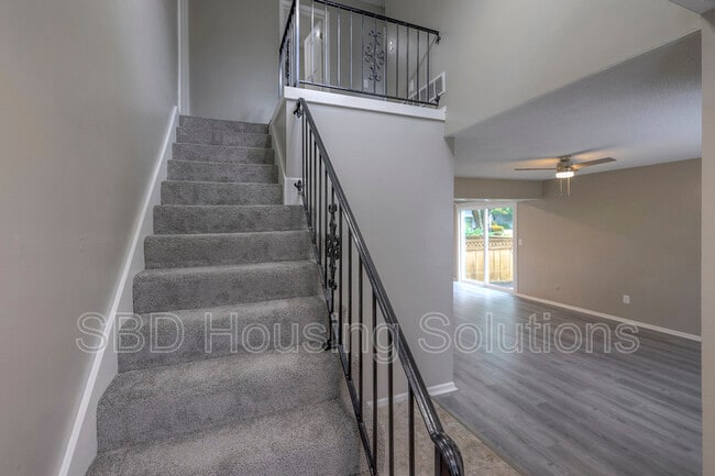 Photo - 13903 Falkirk Cir