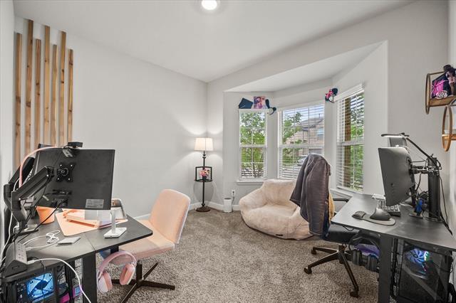 Photo - 1009 Croxley Wy