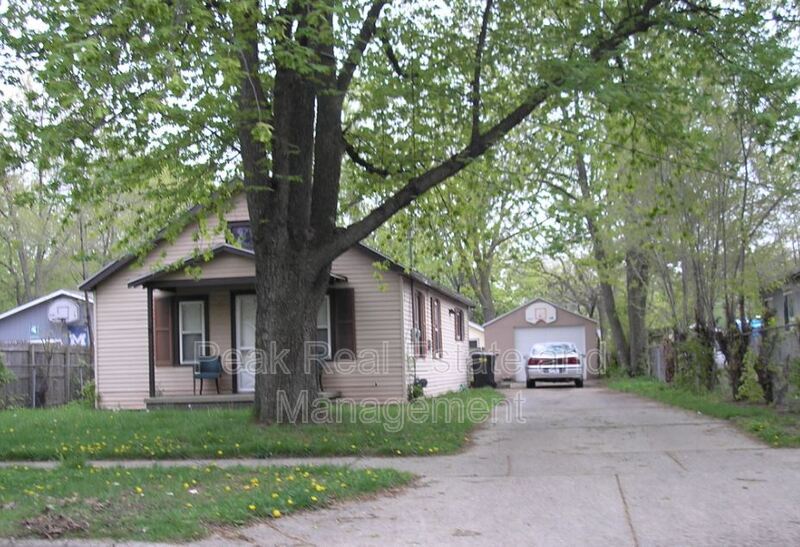 316 Maplelawn St SE