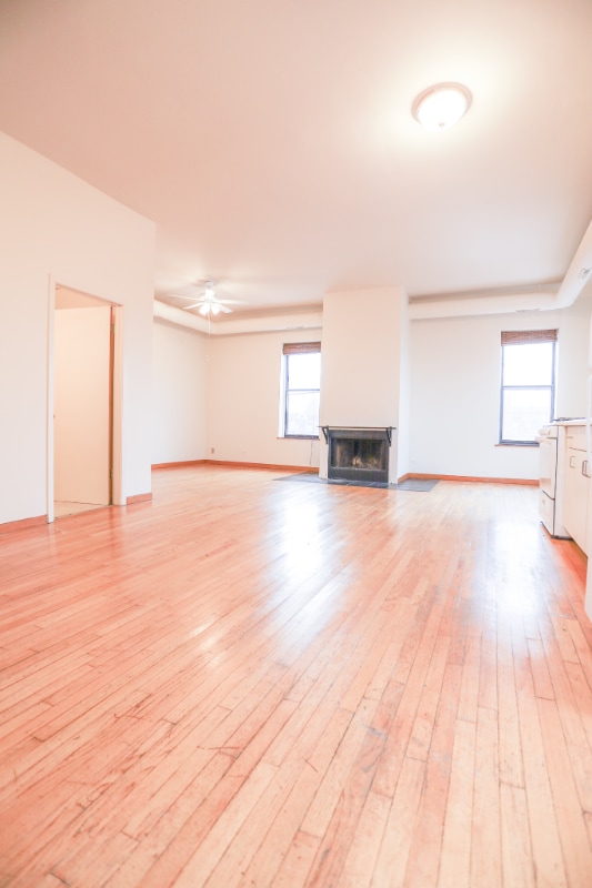 Photo - 652 N Noble St Unit 4R