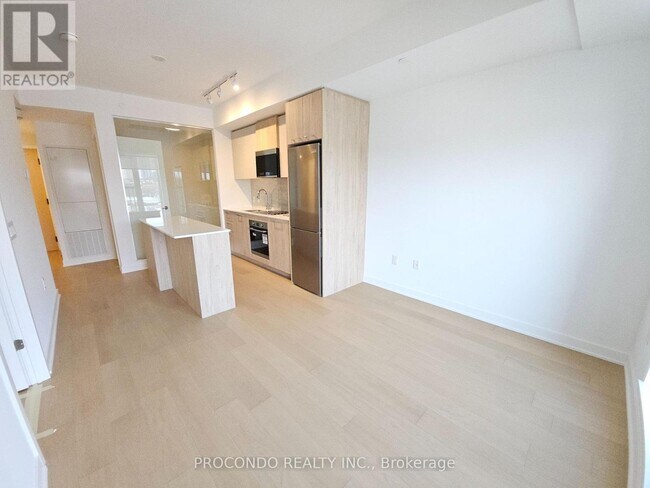 Photo - 30 Dreamers Wy Unité 551