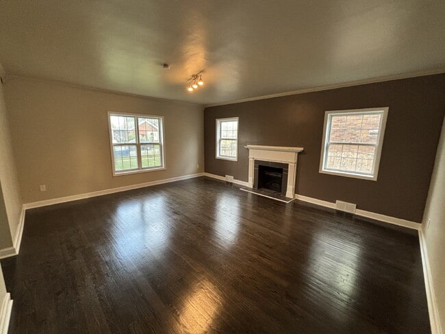Photo - Charming 3-Bedroom Home with Spacious Yard...
