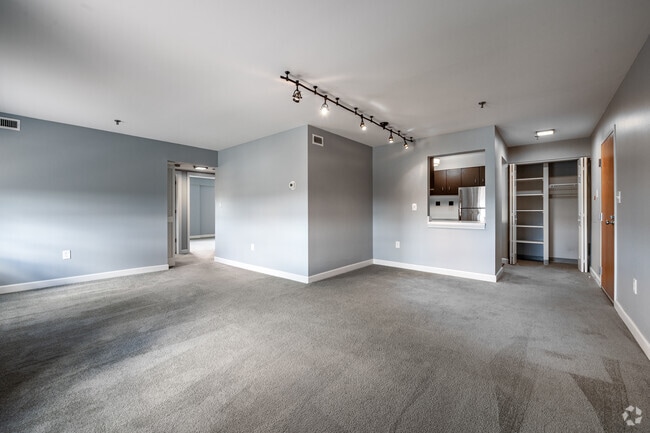 2BR, 2BA