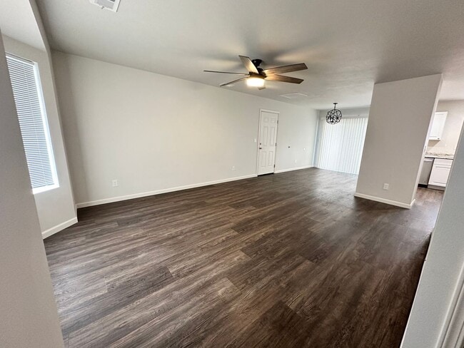 Photo - MP133 - 14410-14412 E Heroy Unit 14410 E Heroy