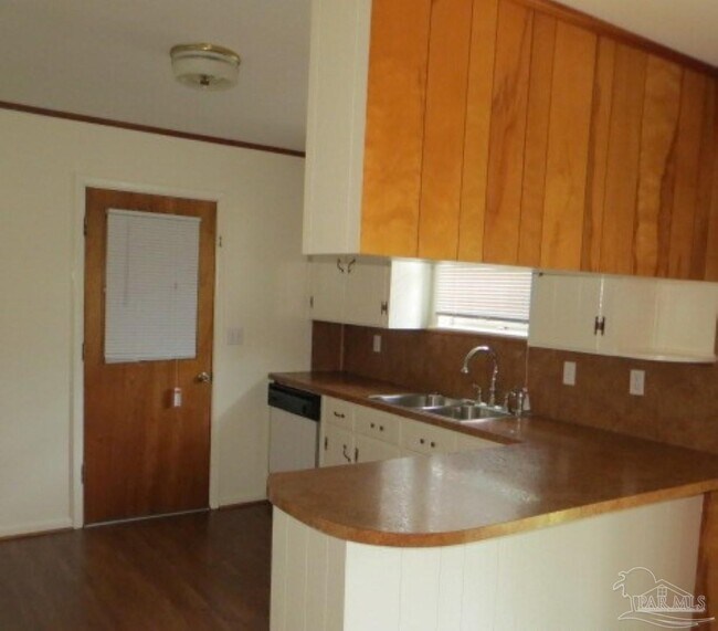 Photo - 8220 Excelsior Dr