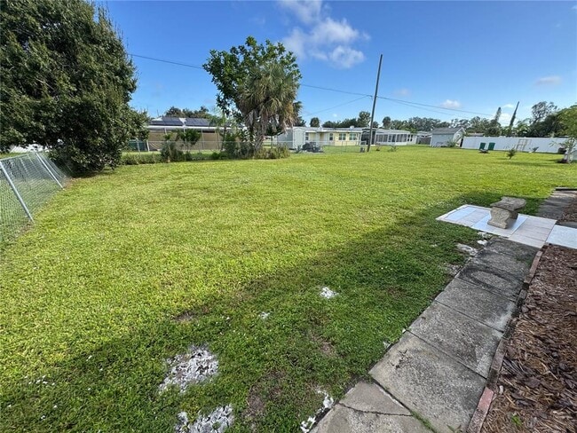 Photo - 22236 Montrose Ave