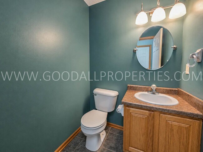 2146 Ridgeview Cir