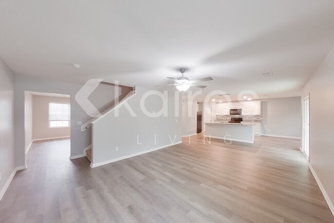 Photo - 35 E Luminous Way