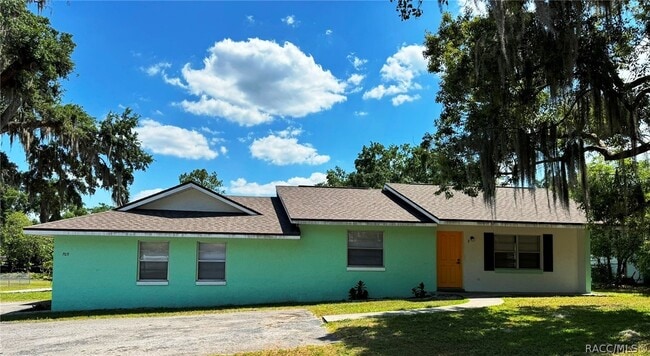 Building Photo - 703 W Dampier St
