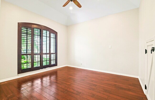 Photo - Sonterra home with great indoor outdoor living and golf cart access to the club.