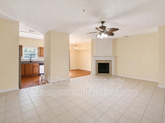 Photo - 135 Primrose Dr