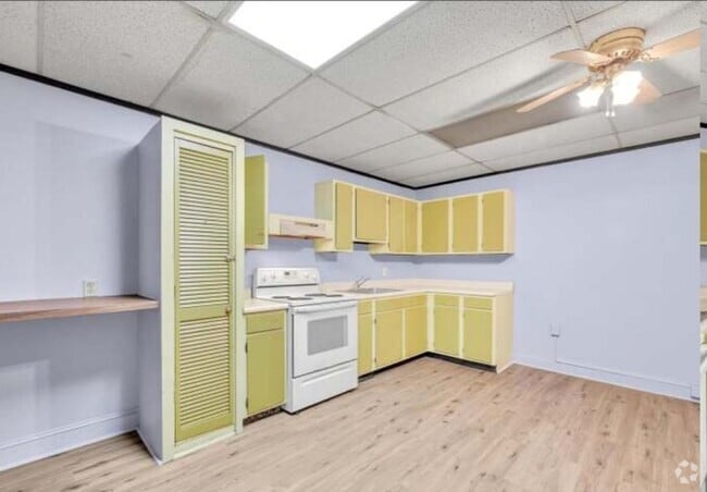 Building Photo - 15 S 2nd St Rental