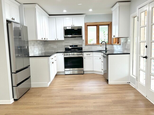 Photo - 1007 Pine St