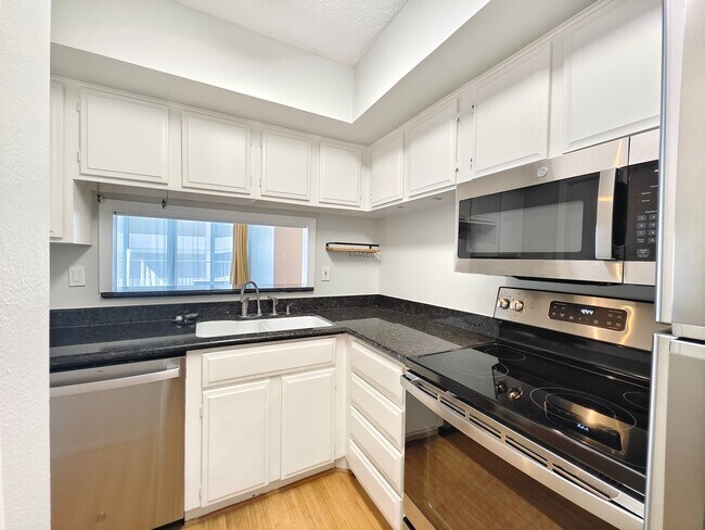 Photo - 3614 Montrose Blvd Unit 404