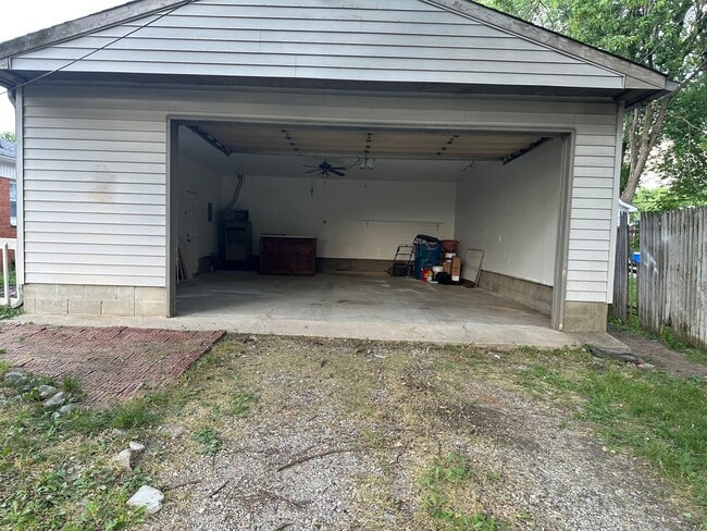 Photo - 8101 Shibler Dr