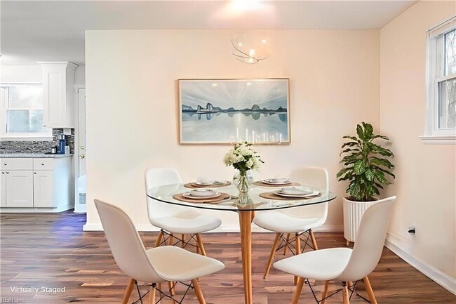 Photo - 8418 Quincy St