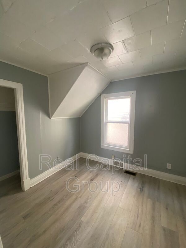 Photo - 1166 Kensington Ave Unit 1