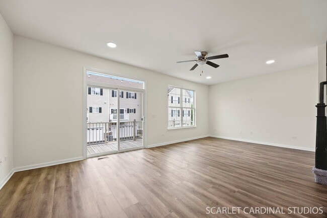 Photo - 169 Lakeshore Dr
