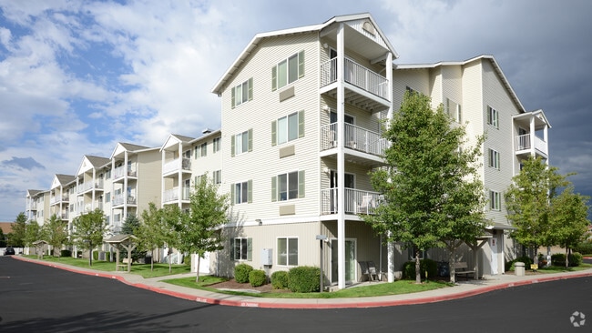 Building Photo - Vintage At Bend Rental