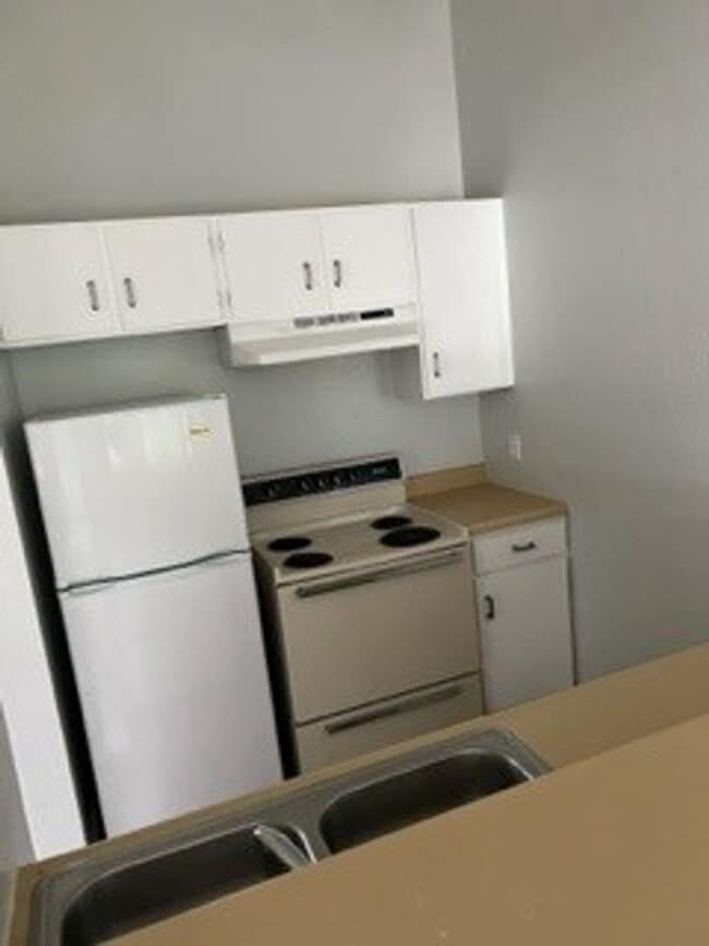 Photo - 490 Highland Ave