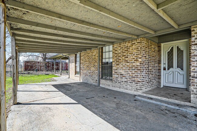 226 E Pritchard Ln Unit 228