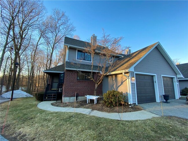 Photo - 2401 Mill Pond Dr Unidad 2401 Rental