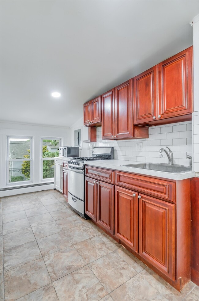Photo - 788 Avenue A