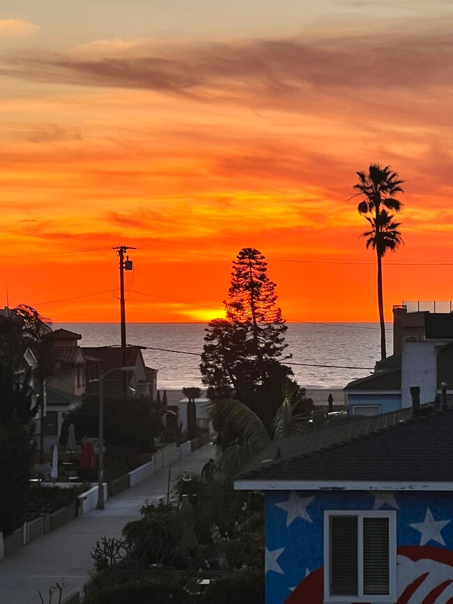 Photo - 1702 Hermosa Ave Apartamentos