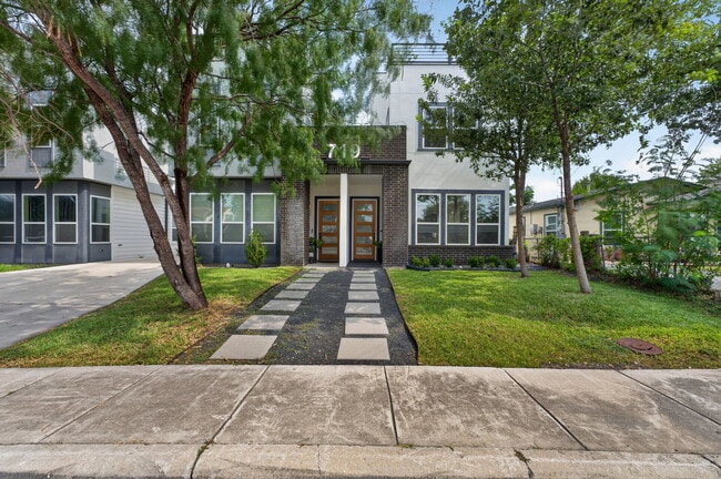 Photo - 719 Eleanor Ave