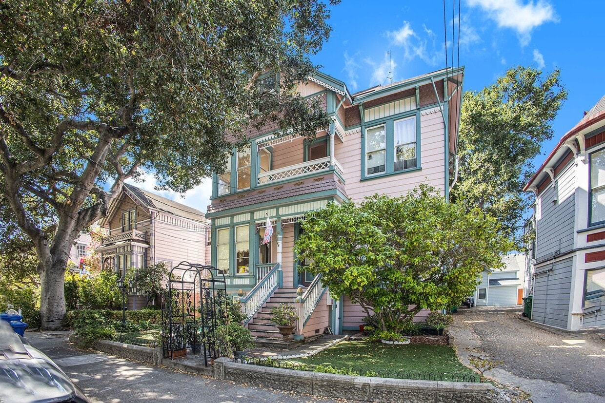 Photo - 1231 Park Ave #A - 3 bedroom | 2 bath