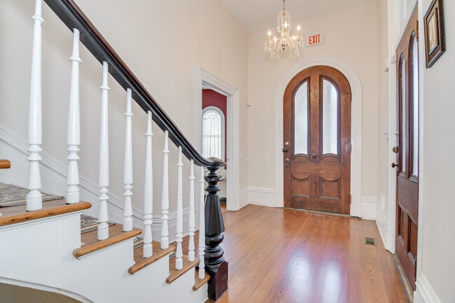 Photo - 629 Greene St