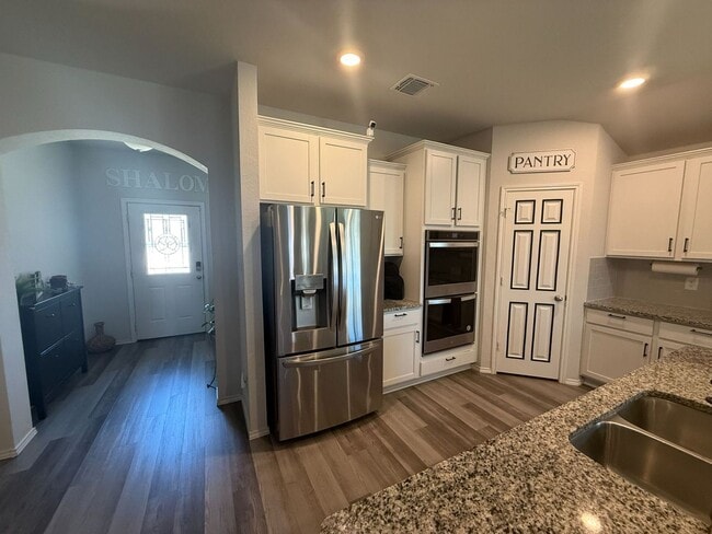 Photo - BEAUTIFUL 4-bedroom 2-bathroom home!