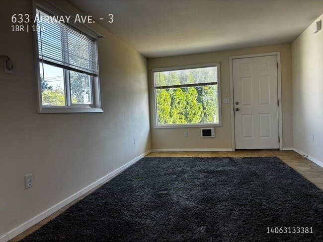 Photo - 633 Airway Ave Unit 3