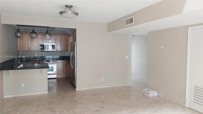 Photo - 350 Poinciana Island Dr