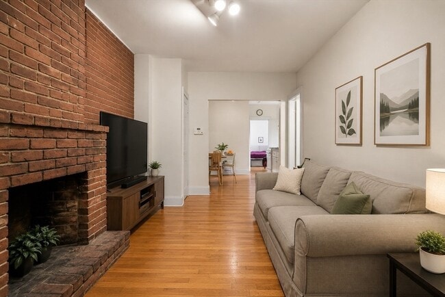 Building Photo - 130 Myrtle St Unit 1