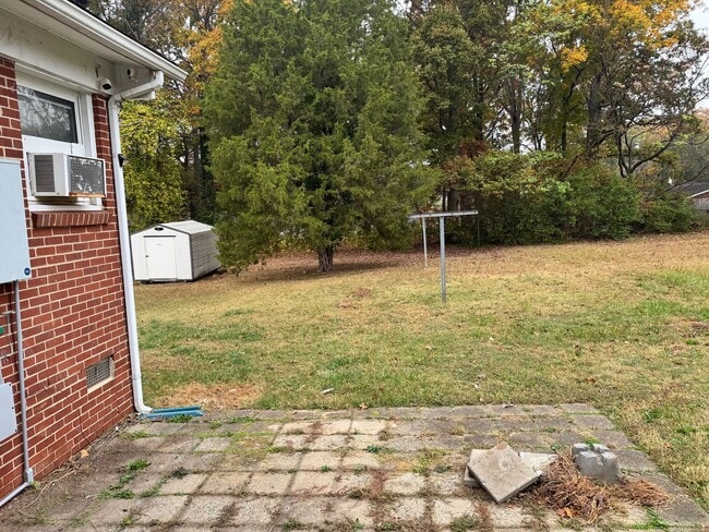 Photo - 931 Moravia St