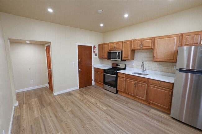 Photo - 112 Amory St Unit 1