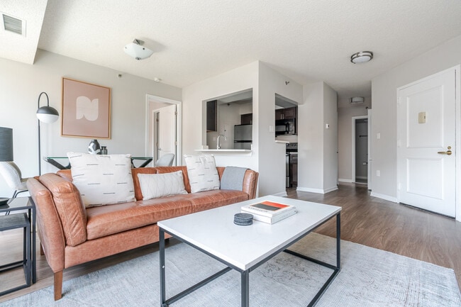 Photo - 2140 L St NW Unidad FL8-ID1225