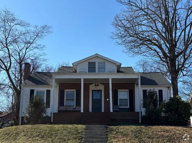 Building Photo - 207 Edgedale Dr Rental