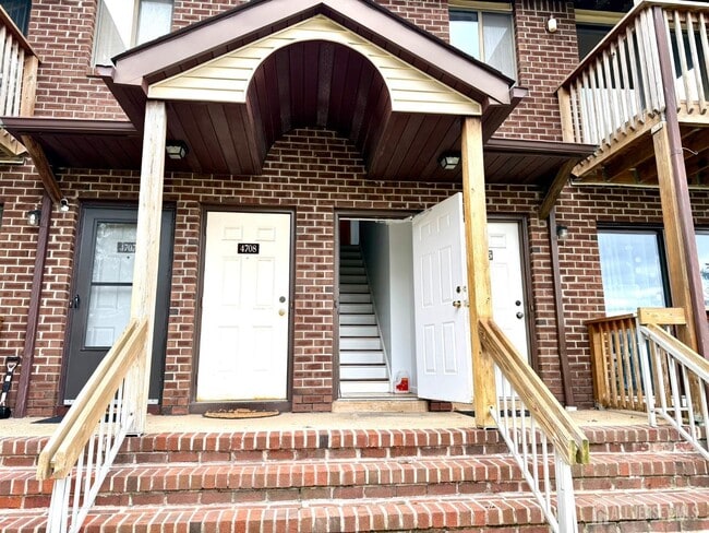 Building Photo - 4706 Boice Dr