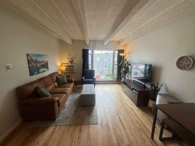 Photo - 33 Corona St