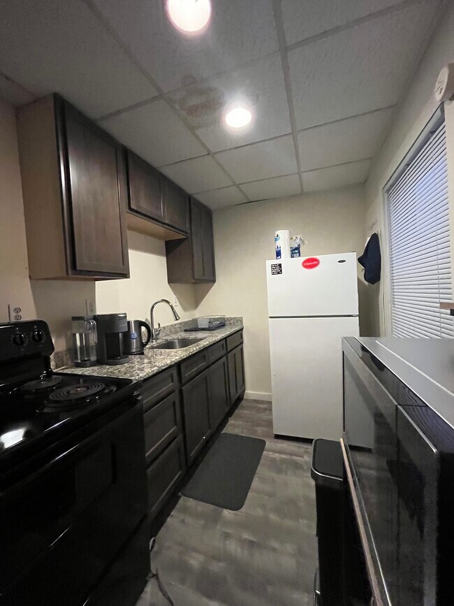 Photo - 1709 Tibbits Ave Apartments Unit RPI off campushouing