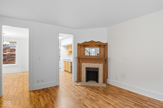 Photo - 1448 N Illinois St